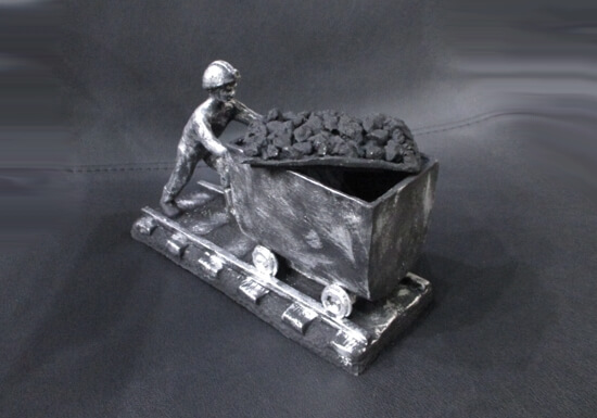 kaleklikli madenci heykeli